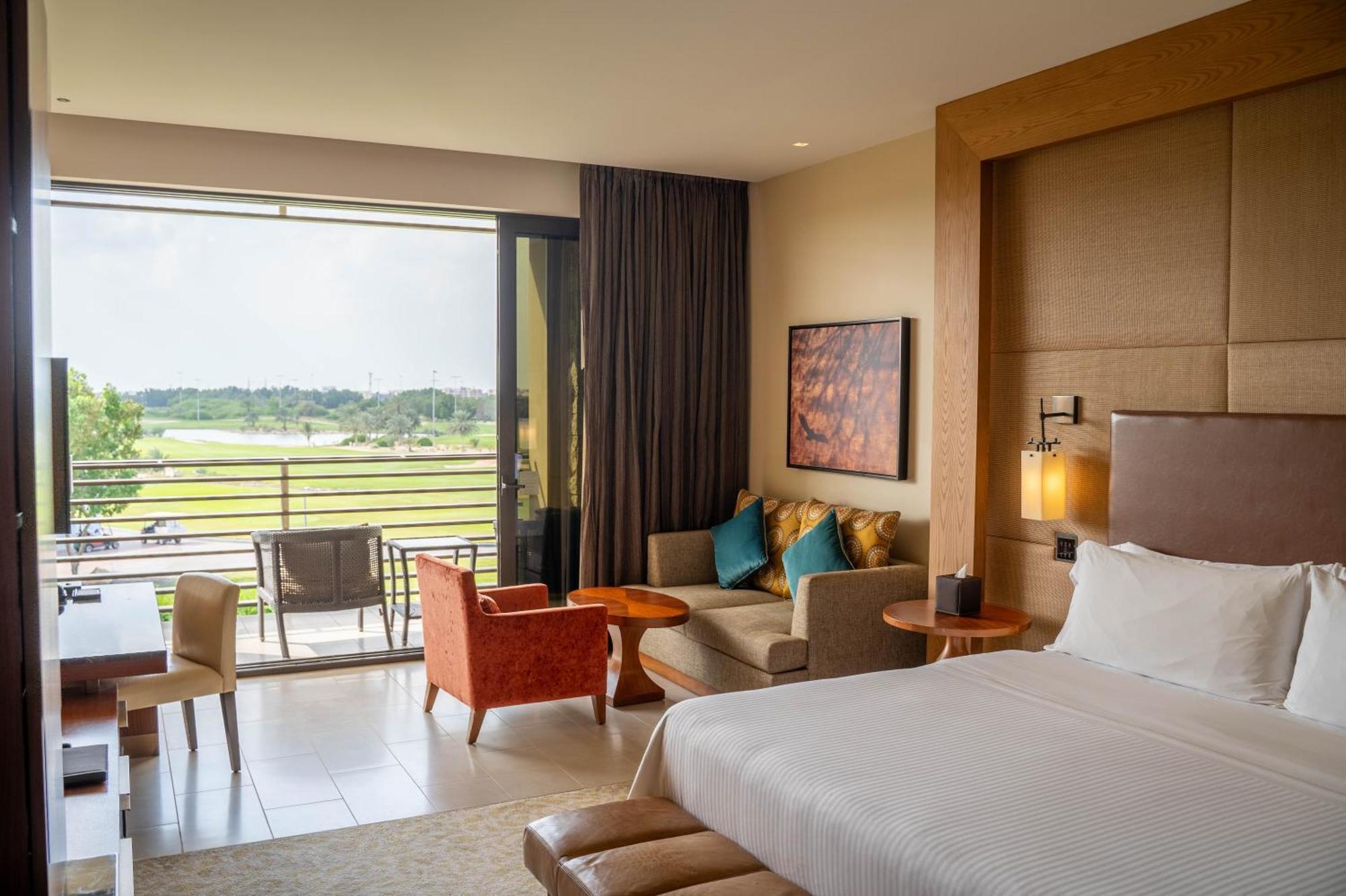 Superior King Room Golf View Balcony