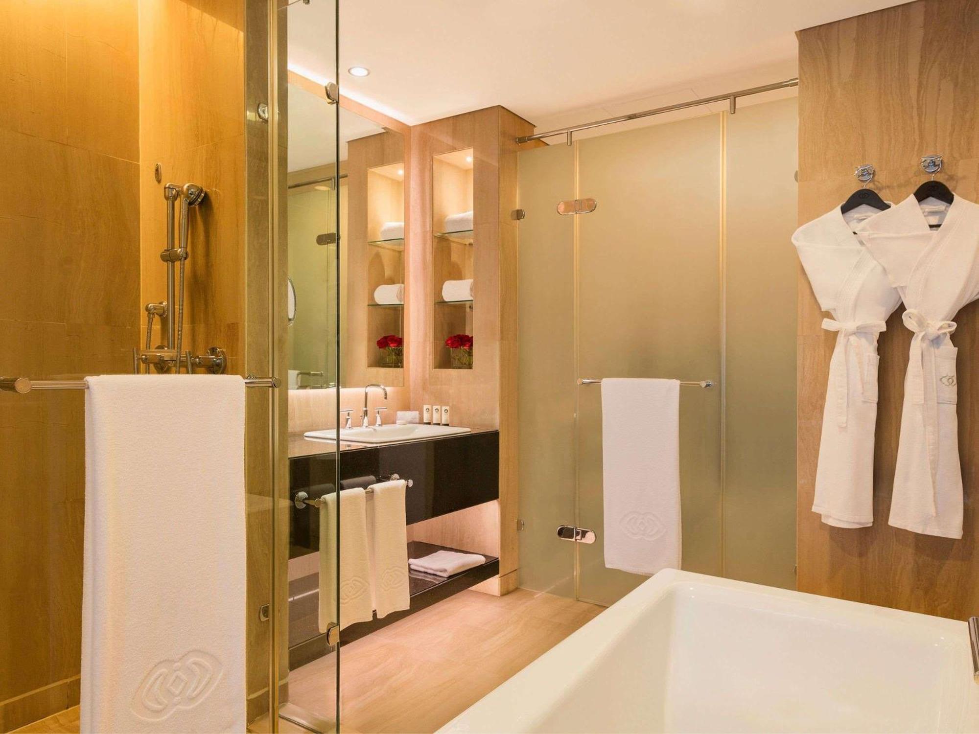 Luxury King Room Sea View,1717061223:JPEG