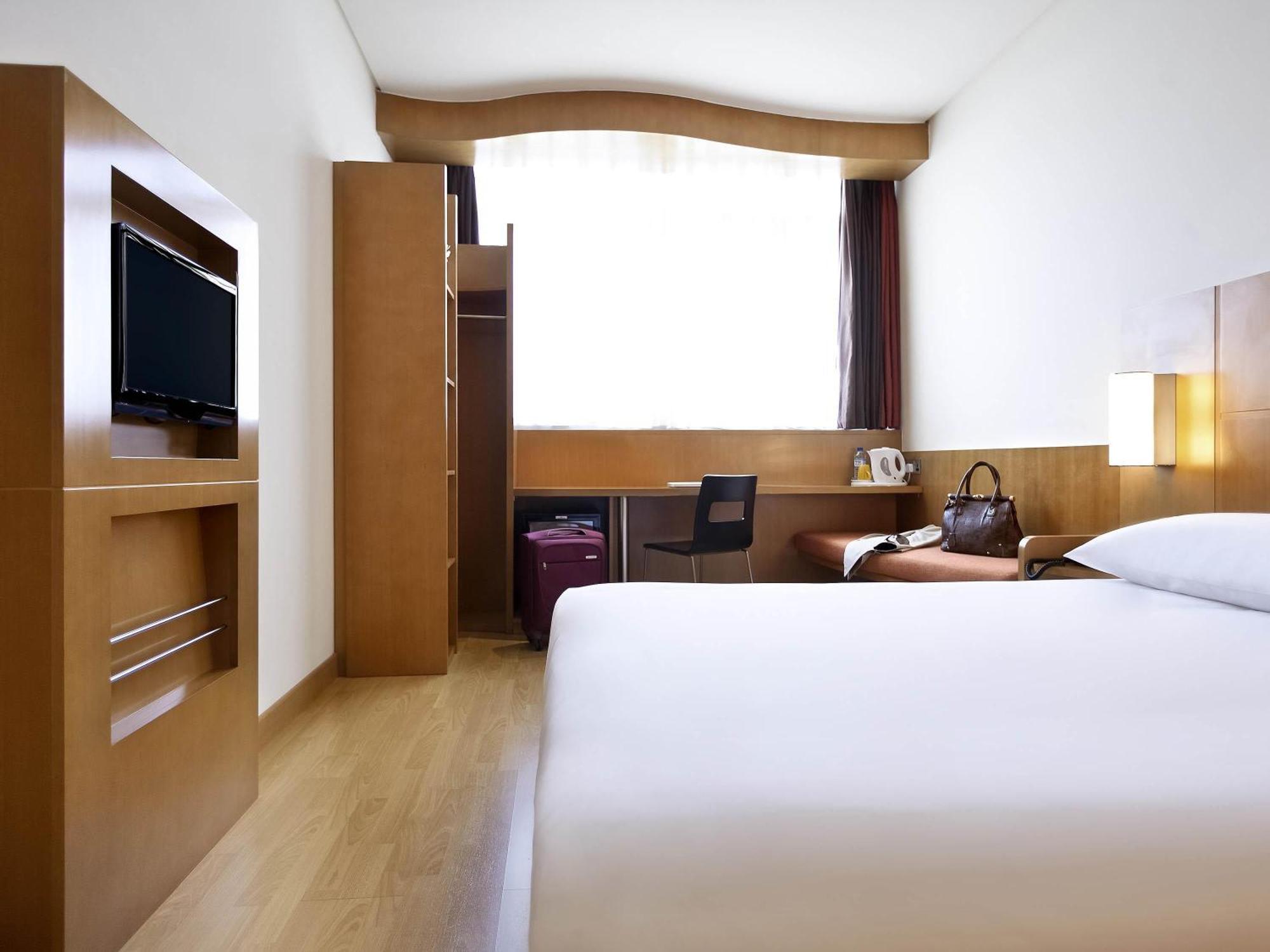 Standard Double Room,1730064851:JPEG
