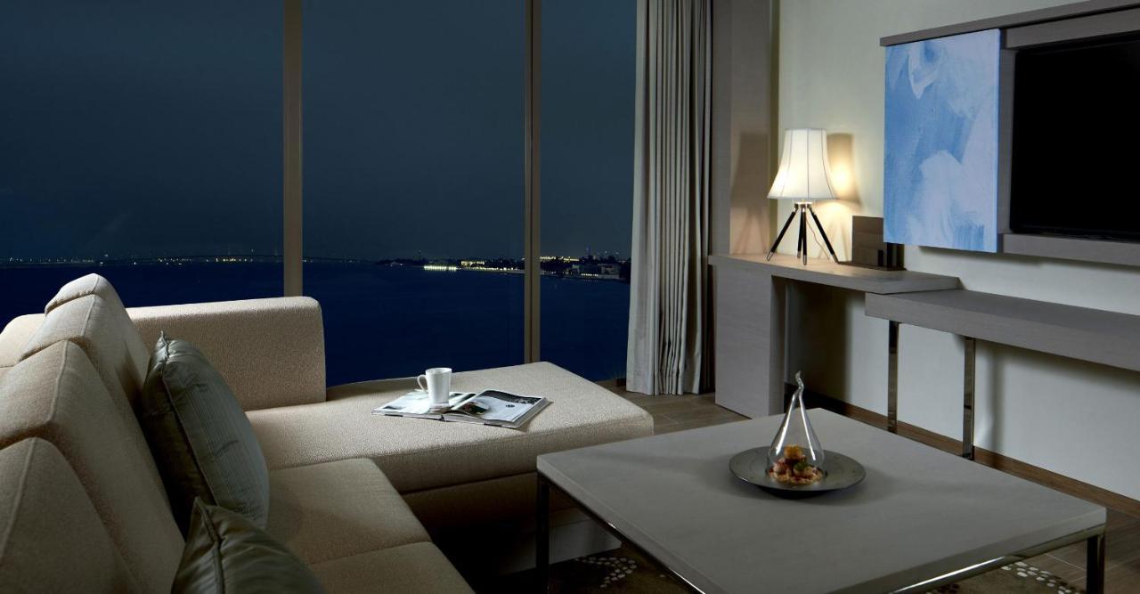 Premium King Suite - Sea View